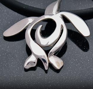 sterling silver sea turtle pendant